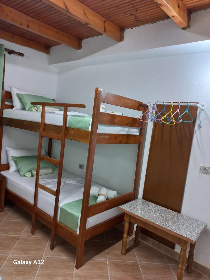 Green Oasis Holiday Home Vlore Exterior photo
